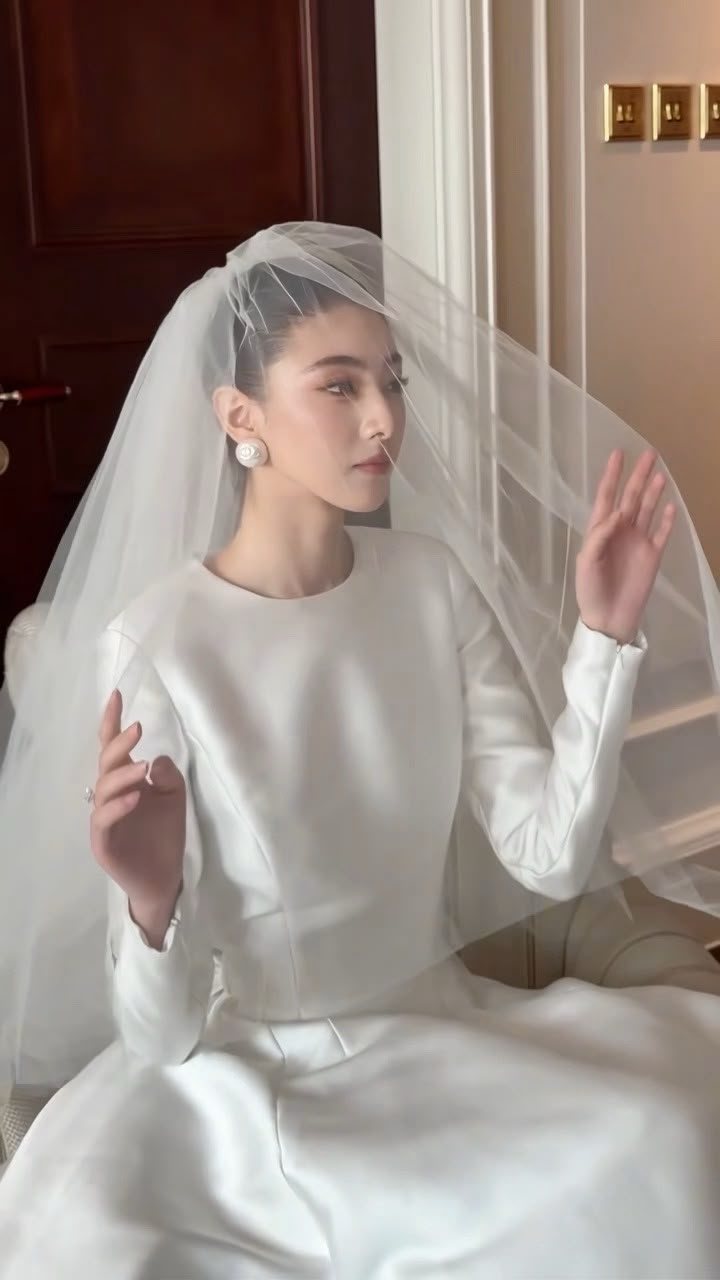 The White Moment — view 2