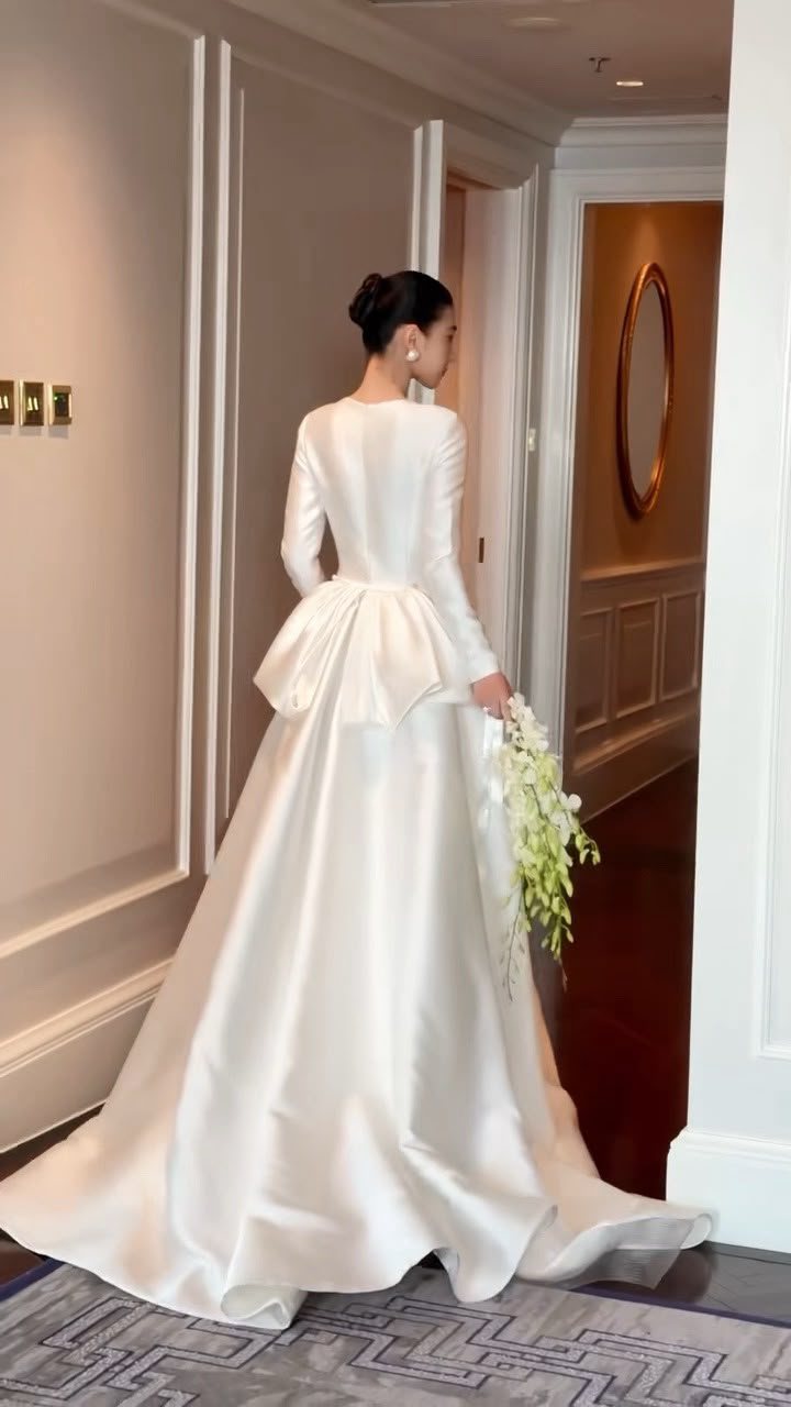The White Moment — view 3
